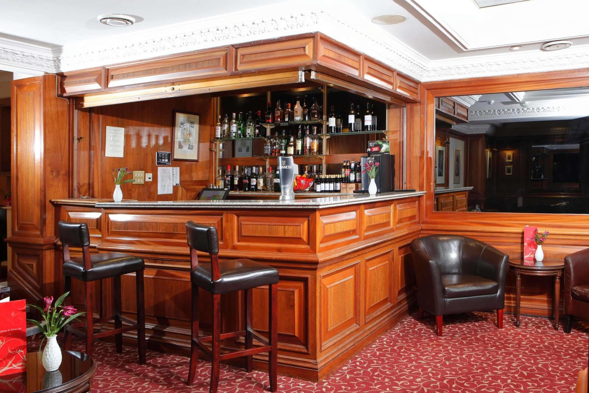 Best Western Burns Hotel Kensington Лондон Екстериор снимка